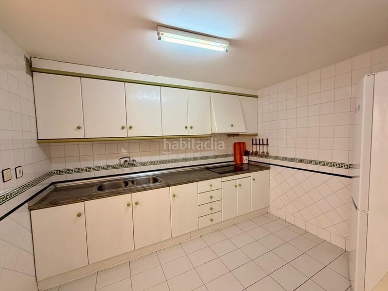 Foto 6b14cef4-4f6c-4ae3-a269-4fe7457d865d. Xalet amb aparcament piscina a Salobreña costa Salobreña