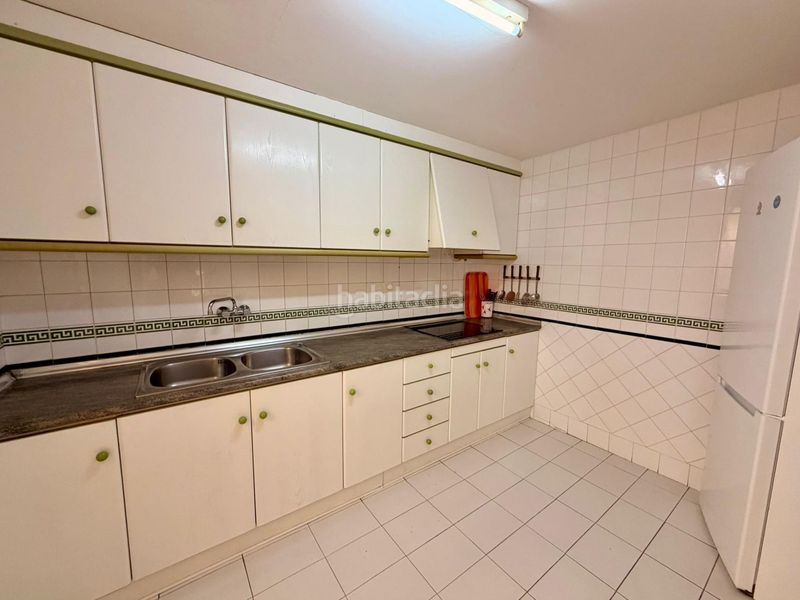 Foto e169dcf4-f721-47a9-8cb5-4945ea438d3b. Xalet amb aparcament piscina a Salobreña costa Salobreña