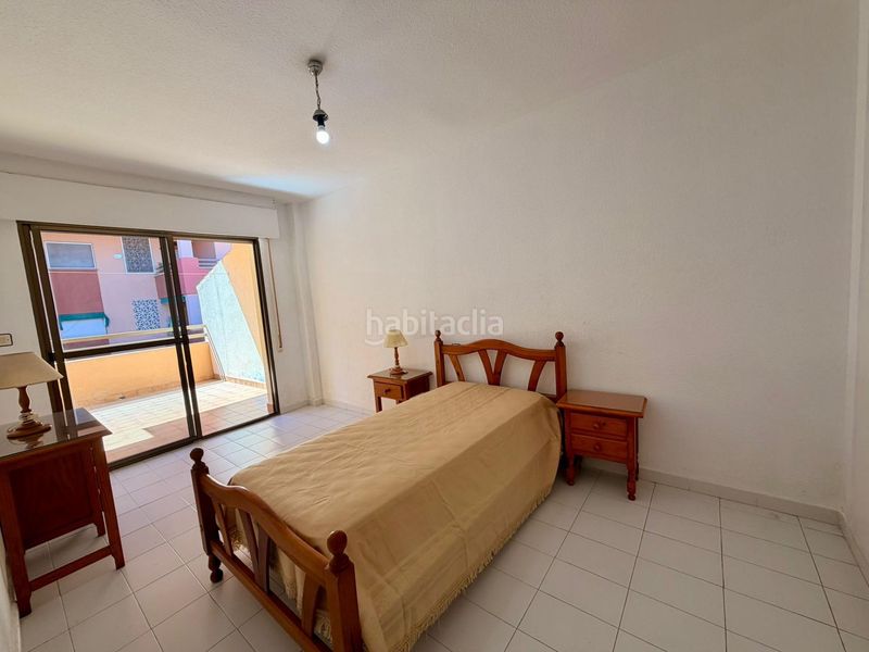 Foto e8eca456-7e81-4b38-9a85-d59aa8abbd68. Xalet amb aparcament piscina a Salobreña costa Salobreña