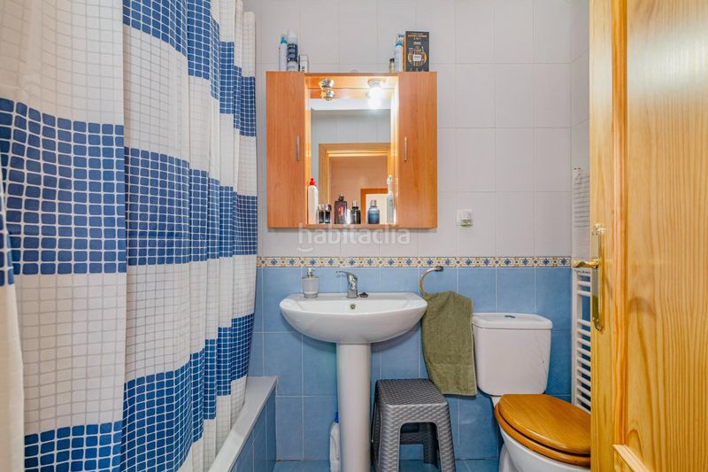 Foto 51e23023-8377-4dbc-94e2-817bef271dbc. Casa adossada amb aparcament a Cijuela