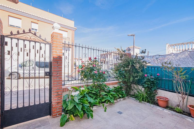 Foto c37aacd4-9c7d-44b4-b5fa-4cbb1ff624aa. Casa amb aparcament piscina a Cijuela