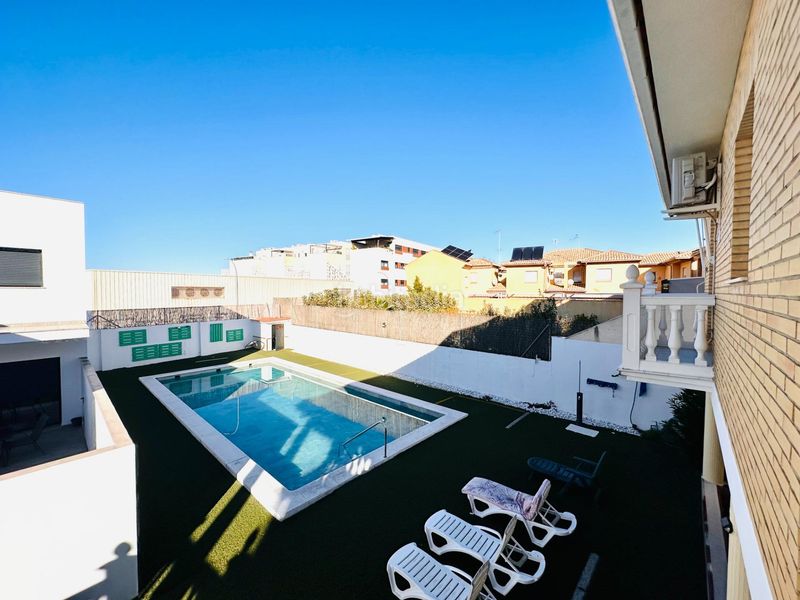 Foto eb0aa252-37fa-4915-b792-418c45a5b4be. Chalet espectacular chalet en Santa Fe