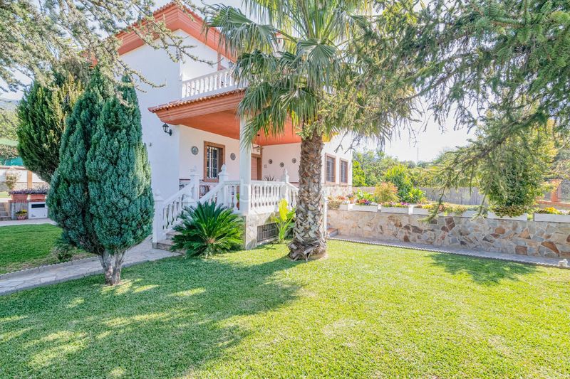 Foto 0896fadd-c684-4941-9e9d-81e14e157041. Xalet amb aparcament piscina a Órgiva