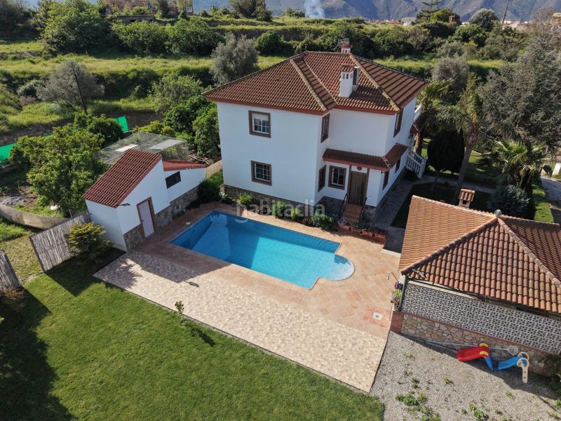 Foto db77689c-257c-437f-b932-e0f300718992. Xalet amb aparcament piscina a Órgiva