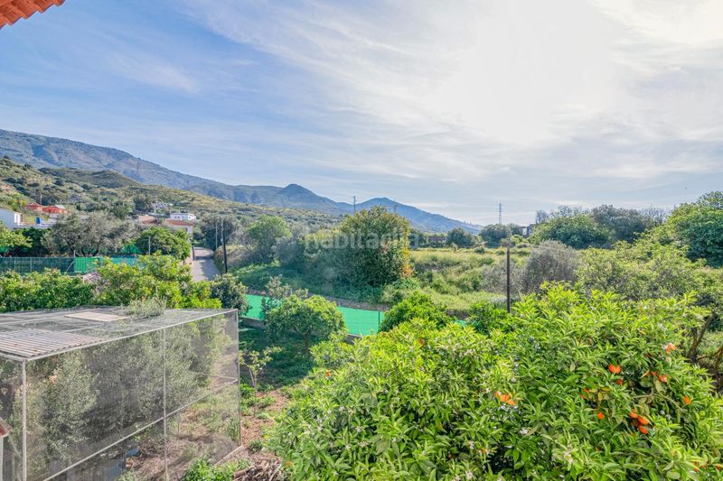 Foto f4063498-5227-439e-af81-02ea77f7b859. Xalet amb aparcament piscina a Órgiva