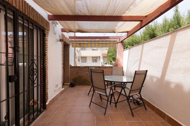 Foto 2f68dd16-7c36-4816-b2f1-7b36f5bb8b35. Casa aparellada amb calefacció aparcament piscina a Gójar