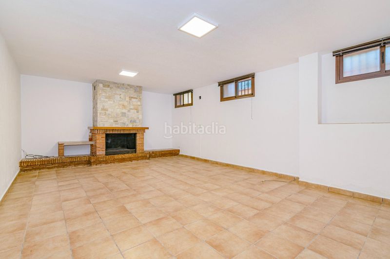Foto c8ae5ecb-bf08-4fa1-b073-3b25b9162925. Xalet a Dílar