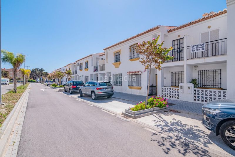 Foto 1f349849-bbe7-4604-a899-a7ca58fa58e7. Casa adossada a Salobreña costa Salobreña