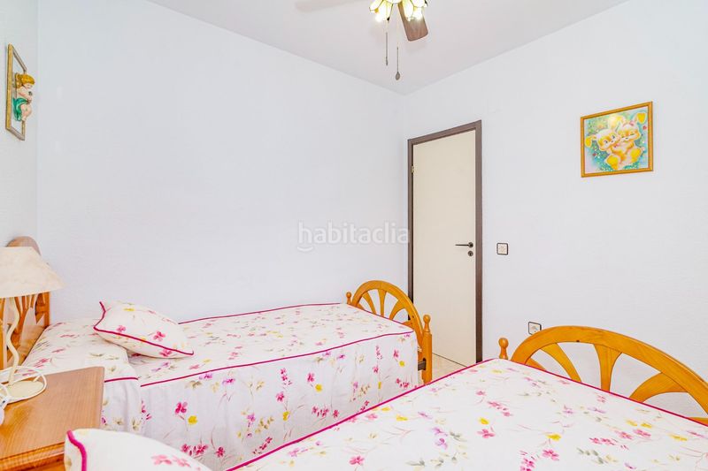 Foto b8f0258f-3301-40cc-9d5d-3b7ddf3332cd. Casa adossada a Salobreña costa Salobreña