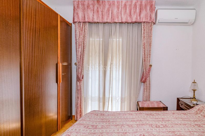 Foto b3cf032e-41a1-49b2-ba13-5e43285f754e. Casa amb calefacció aparcament a Angustias - Chana - Encina Granada