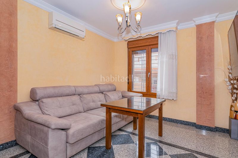 Foto 5d3d45d6-83d8-4970-861a-def532b6b9f6. Casa adossada amb aparcament piscina a Ambroz Vegas del Genil