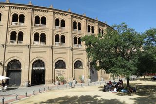 Pis a Plaza de Toros
