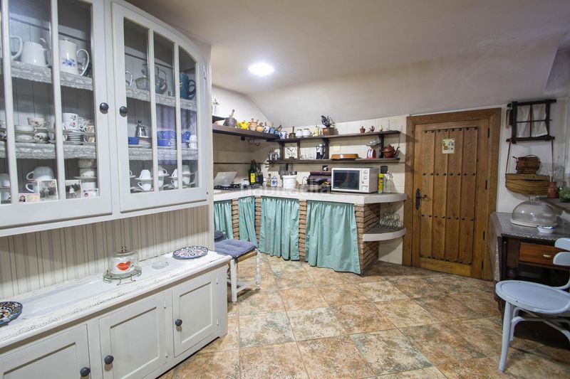 Foto f4ba040f-fbf7-45fb-8858-7056e794633d. Casa amb calefacció aparcament a Peligros