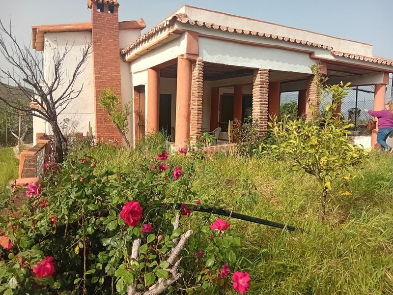 Foto 1586036b-ac62-471a-89a6-221cd9d42b16. Casa amb aparcament piscina a Bello Horizonte - Lindasol Marbella