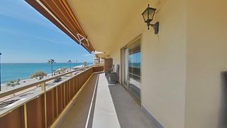 Appartement à Paseo maritimo rey de españa 2. Dos propiedades unidas en paseo marítimo doña sofia