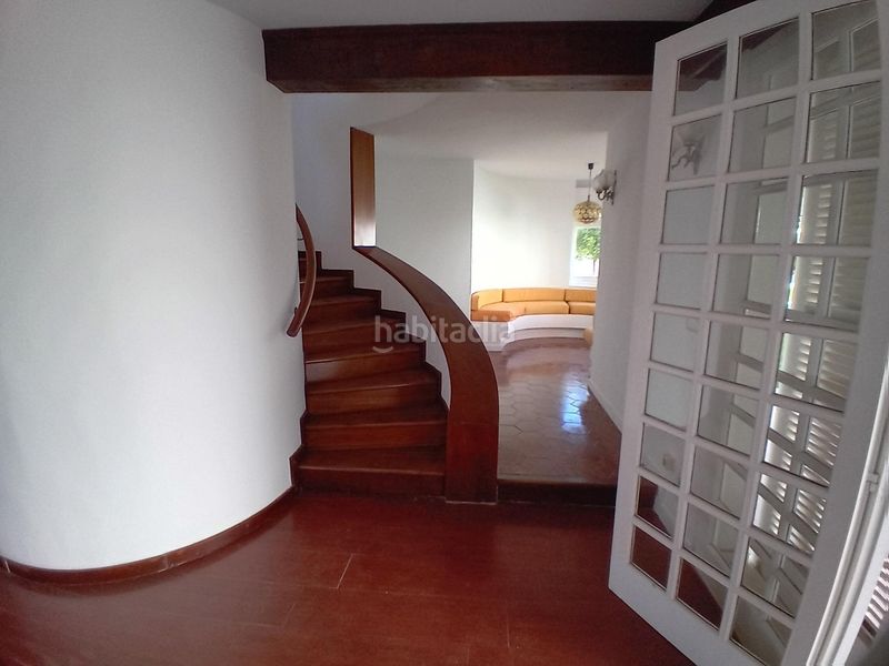 Foto 173ffc69-1bd2-47e5-8f58-b6077a85bc89. Chalet en calle calle antequera 8 exclusiva villa en el corazón avda. de mijas por 1.8m en Fuengirola