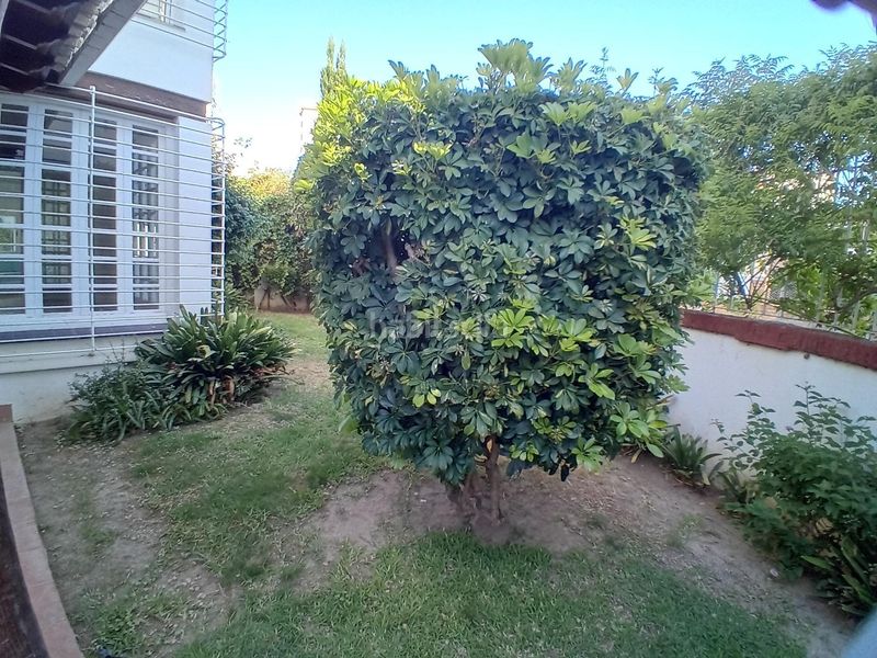 Foto 73aed05c-4c08-4a2c-b8e0-92104d8f84c9. Chalet en calle calle antequera 8 exclusiva villa en el corazón avda. de mijas por 1.8m en Fuengirola