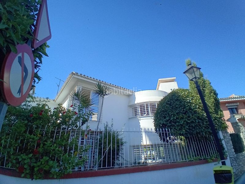Foto 7ae2ef63-12cc-45e0-a932-9a73ce8a0227. Chalet en calle calle antequera 8 exclusiva villa en el corazón avda. de mijas por 1.8m en Fuengirola
