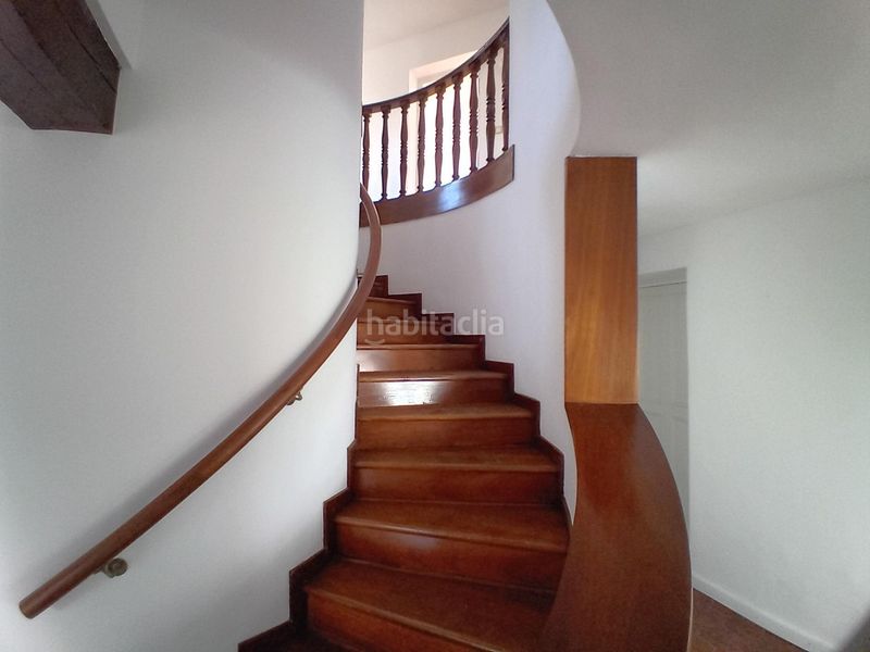 Foto b5a3c8db-1513-4dbf-92ef-cf498eea49a6. Chalet en calle calle antequera 8 exclusiva villa en el corazón avda. de mijas por 1.8m en Fuengirola