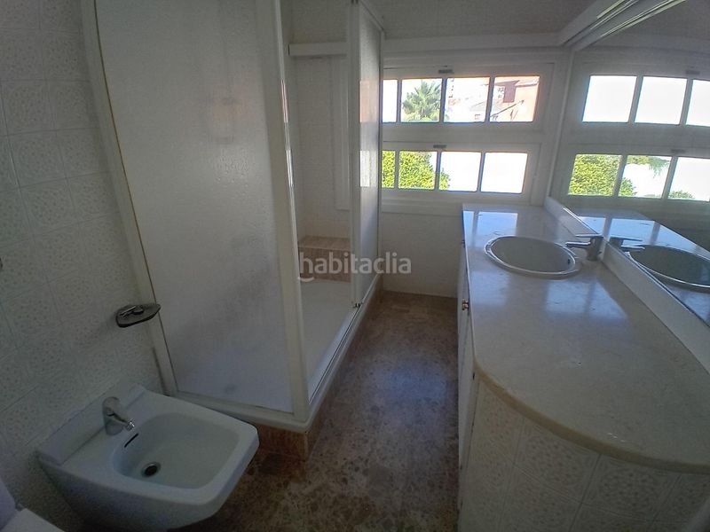 Foto dd5e48e5-ecb2-4ef1-8a43-42065d61f0a2. Chalet en calle calle antequera 8 exclusiva villa en el corazón avda. de mijas por 1.8m en Fuengirola