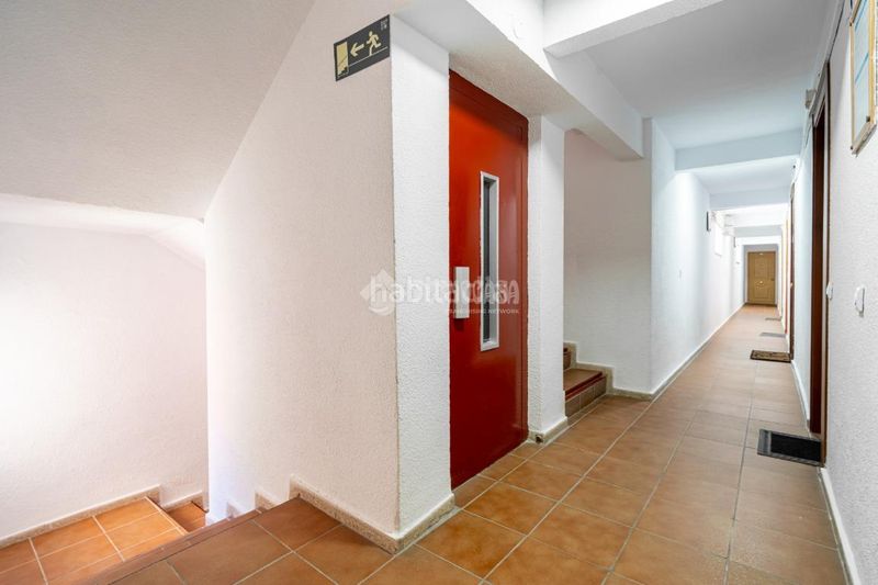 Foto a409dbbc-83b2-4a83-86a2-d08fdf460601. Estudi a Zona baja Sierra Nevada