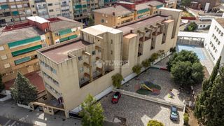 Edificio en Camino de Ronda