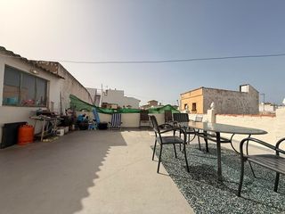 House  Penyo. Casa de pueblo reformada con patio y solárium en gata de gorgos