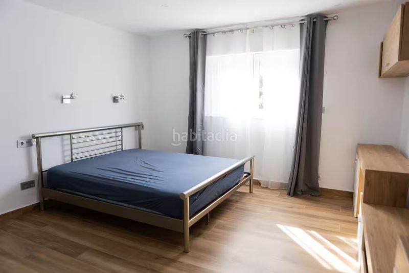 Foto 28fe1e14-f7e9-4c5b-9303-5e748d59d2d1. Casa amb piscina a Benicolada - Las Adelfas Calp