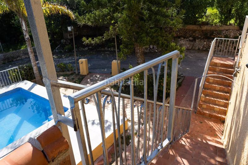 Foto 9c52dd47-c23e-4377-aefd-4e8ca615e048. Casa amb piscina a Benicolada - Las Adelfas Calp