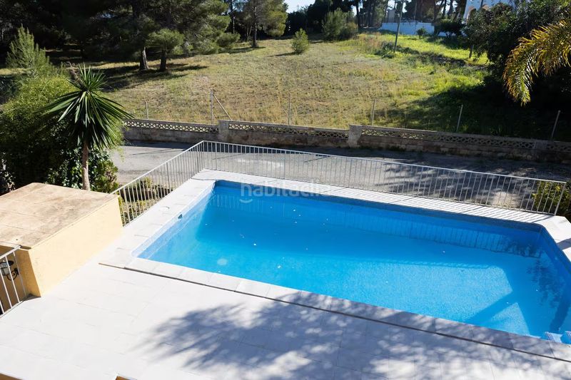 Foto d06e4ab6-8419-4a83-a4b1-4a4c8de28929. Casa amb piscina a Benicolada - Las Adelfas Calp