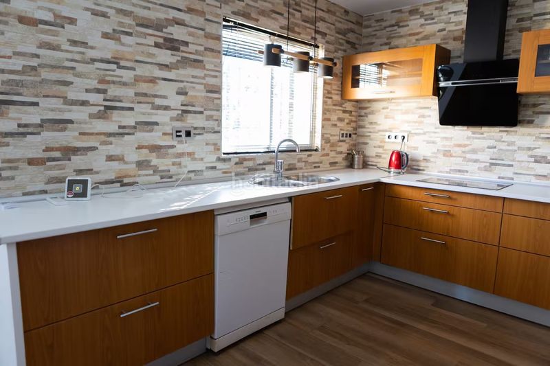 Foto edd25299-ef8c-4b9e-8906-c6660159f725. Casa amb piscina a Benicolada - Las Adelfas Calp