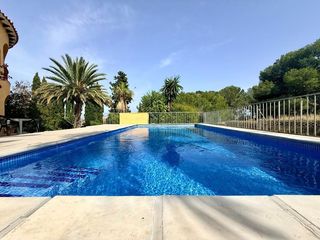 Maison  Estacion ii. Chalet 5 hab. con piscina privada en calpe