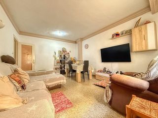 Piso  Doctor barraquert. Vive en el centro de ondara en un piso amplio y luminoso