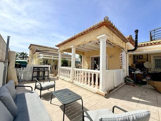 Maison  Barranquets cl-30. Vivienda exclusiva con amplia terraza en els poblets