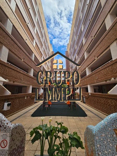 Foto 3ab5b6d6-f5bd-42dd-a945-59fcadb38a2d. Pis amb calefacció aparcament a Playa Coral - Torremar Oropesa del Mar