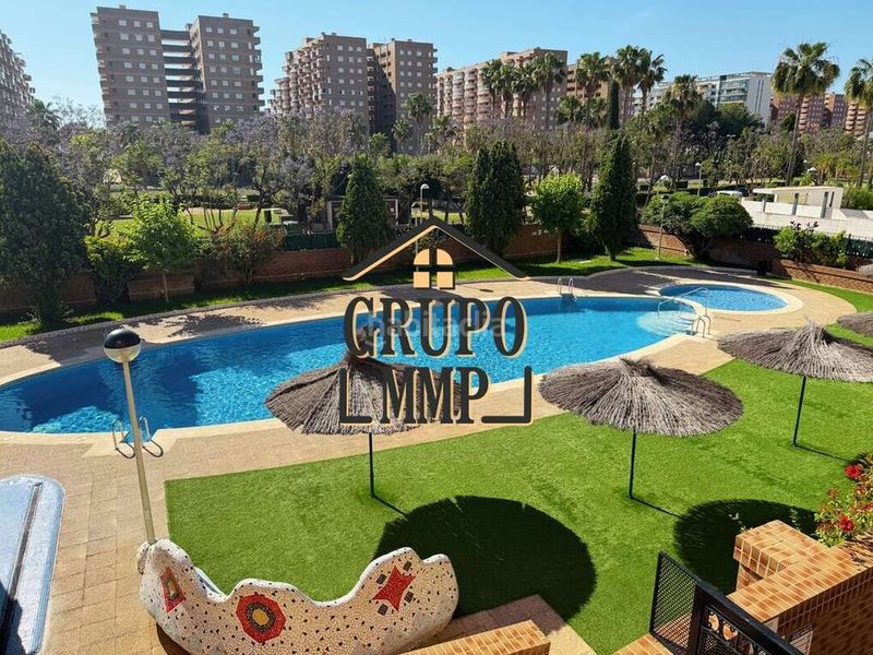 Foto a17db13d-743e-4f5e-833b-7c7faaea7ff9. Pis amb calefacció aparcament a Playa Coral - Torremar Oropesa del Mar