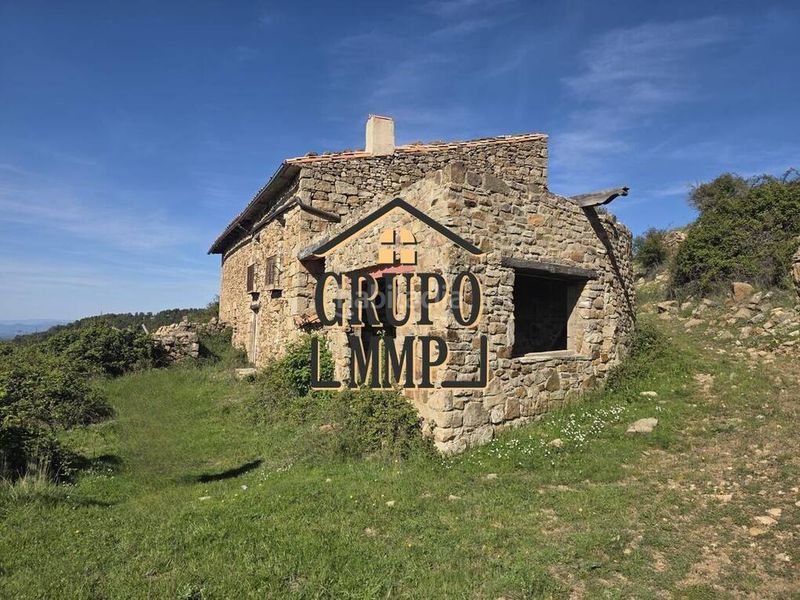 Foto 8b384340-e2f3-428f-ab43-fa183d803035. Casa amb aparcament a Puertomingalvo
