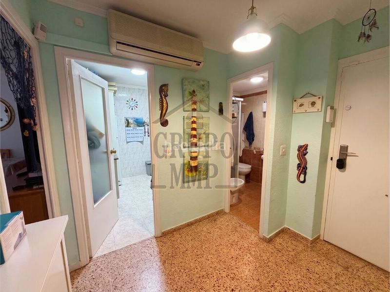 Foto f80d5847-3dd9-4926-9ec7-fa25ed603a09. Pis amb calefacció aparcament a Playa de la Concha Oropesa del Mar