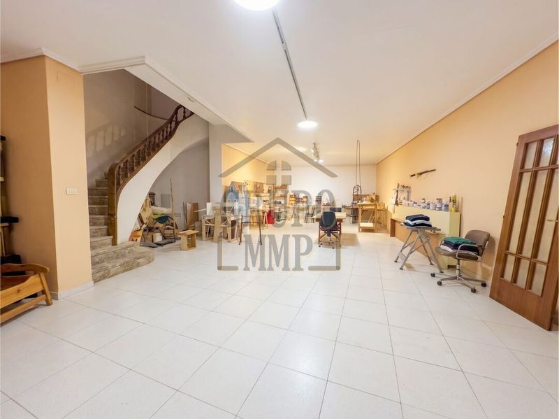 Foto 54727850-51b5-4fb6-9e09-a728b41d8526. Casa amb calefacció a Centro Villarreal / Vila - real