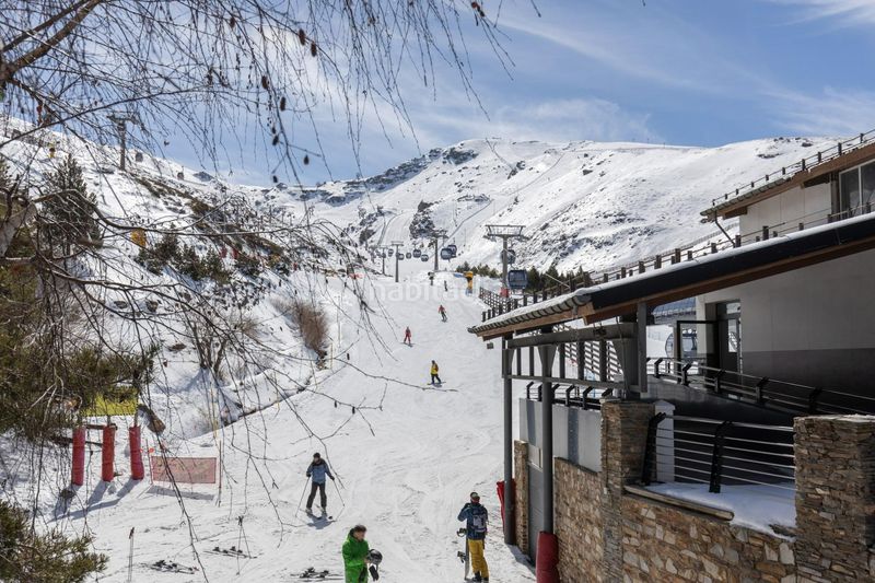 Foto da9dd408-6195-4249-9a83-ec203f03f5a6. Apartament amb aparcament a Zona alta Sierra Nevada