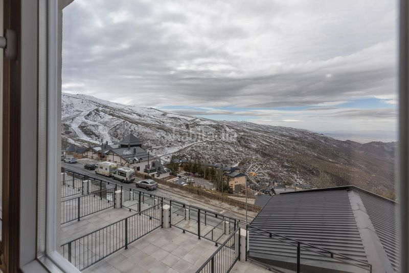 Foto f0b0a396-e771-4183-8e2b-7f2b2534b057. Apartament amb aparcament a Zona alta Sierra Nevada