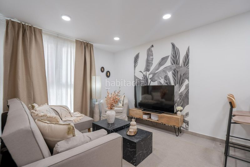 Foto f7046728-8557-4d8a-a6b8-99c03d71aee7. Pis a avenida pablo picasso 7 a Barrio de Zaidín Granada