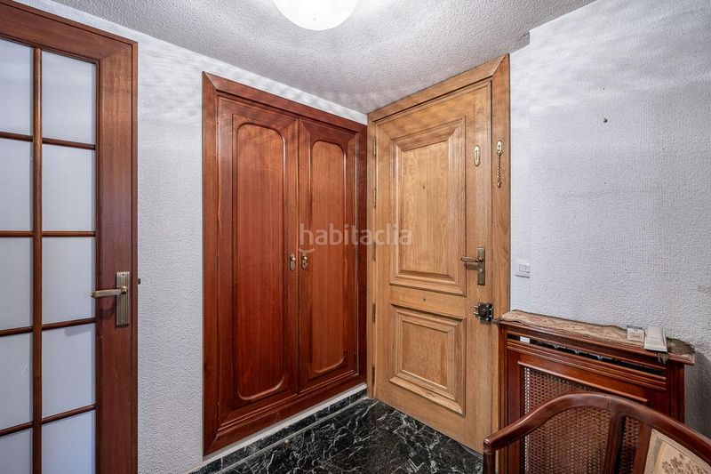 Foto a9954896-cb55-4147-80aa-d0475b8b035e. Pis a avenida de la constitución 22 a Plaza de Toros Granada