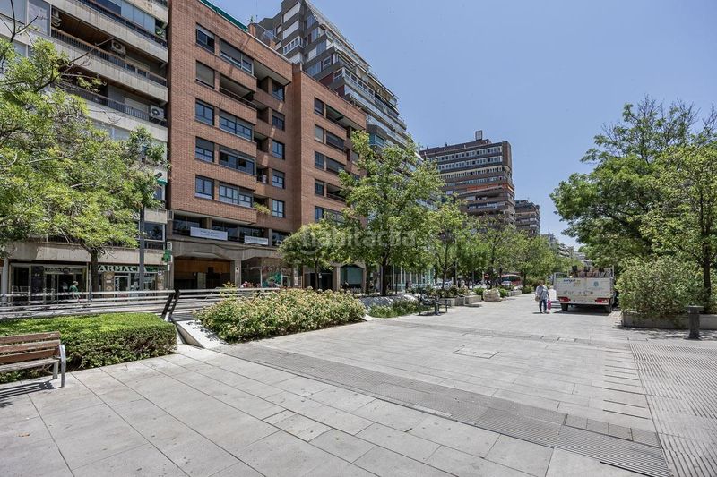 Foto dab1fb65-2141-4542-9d0a-c58fd9b8abc7. Pis a avenida de la constitución 22 a Plaza de Toros Granada