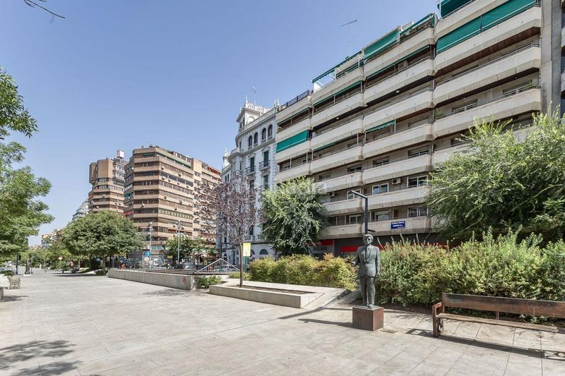 Foto e843d779-65f0-47be-b9e2-bc452265ae76. Pis a avenida de la constitución 22 a Plaza de Toros Granada