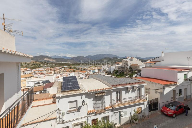 Foto 282375a9-8530-4293-9eec-d8bd0e2e6c9a. Pis a calle cochera 1 a Centro Salobreña