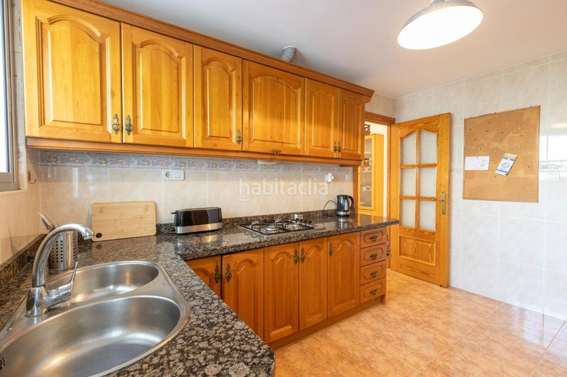 Foto 36a019d1-6d77-43d7-850d-916537429bc9. Pis a calle cochera 1 a Centro Salobreña