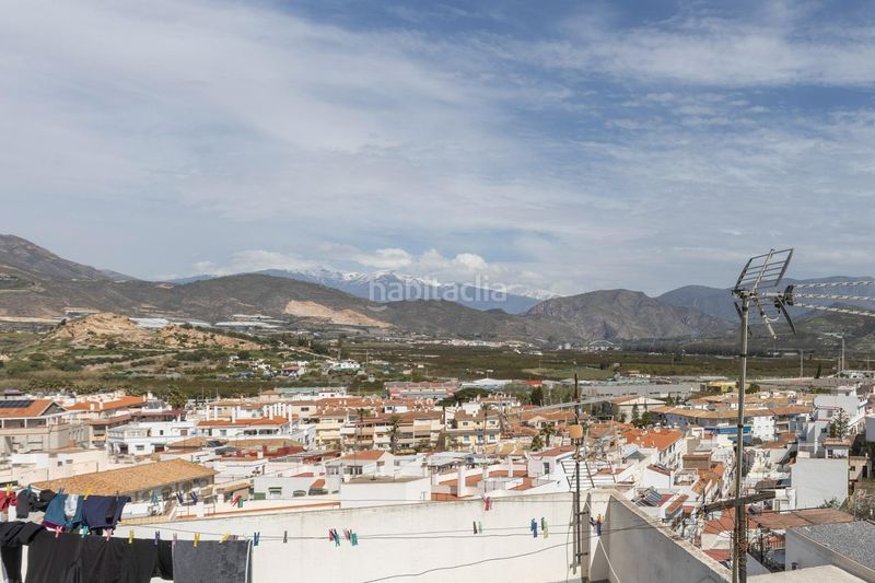 Foto 5a2a43e2-451a-4038-869f-78d11b21a5a5. Pis a calle cochera 1 a Centro Salobreña