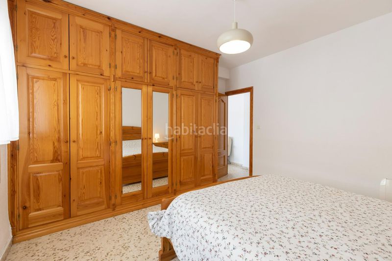 Foto a3acb523-bd86-4234-ac41-a9a11ad89ce3. Pis a calle cochera 1 a Centro Salobreña