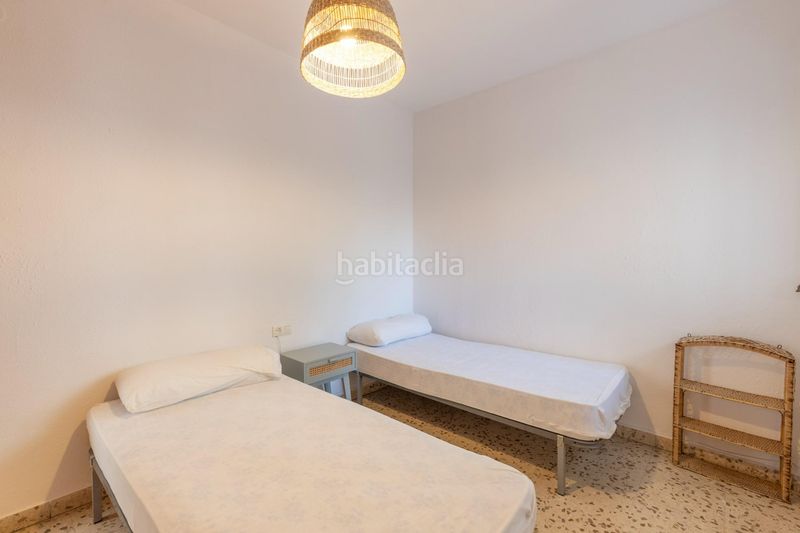 Foto a75a5cdd-8111-4dd1-b796-638fab5ed57d. Pis a calle cochera 1 a Centro Salobreña